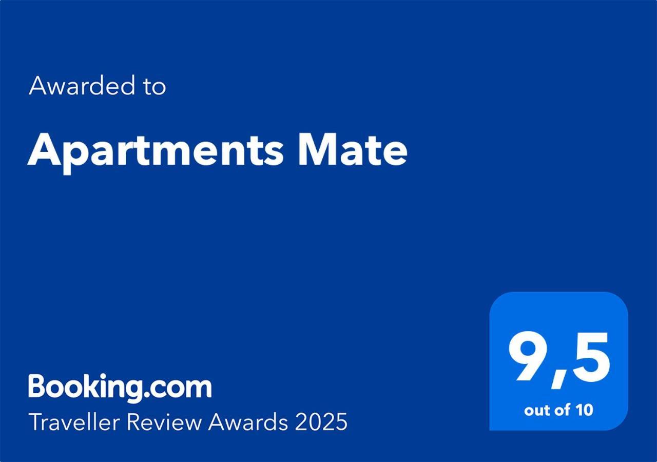 Apartment Mate *